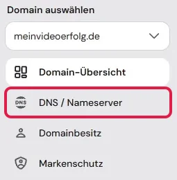 Menü der Domain bei Hostinger, rot markiert DNS / Nameserver