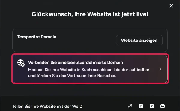 Meldung Glückwunsch, Ihre Website ist jetzt live, Feld zum Verbinden einer eigenen Domain markiert